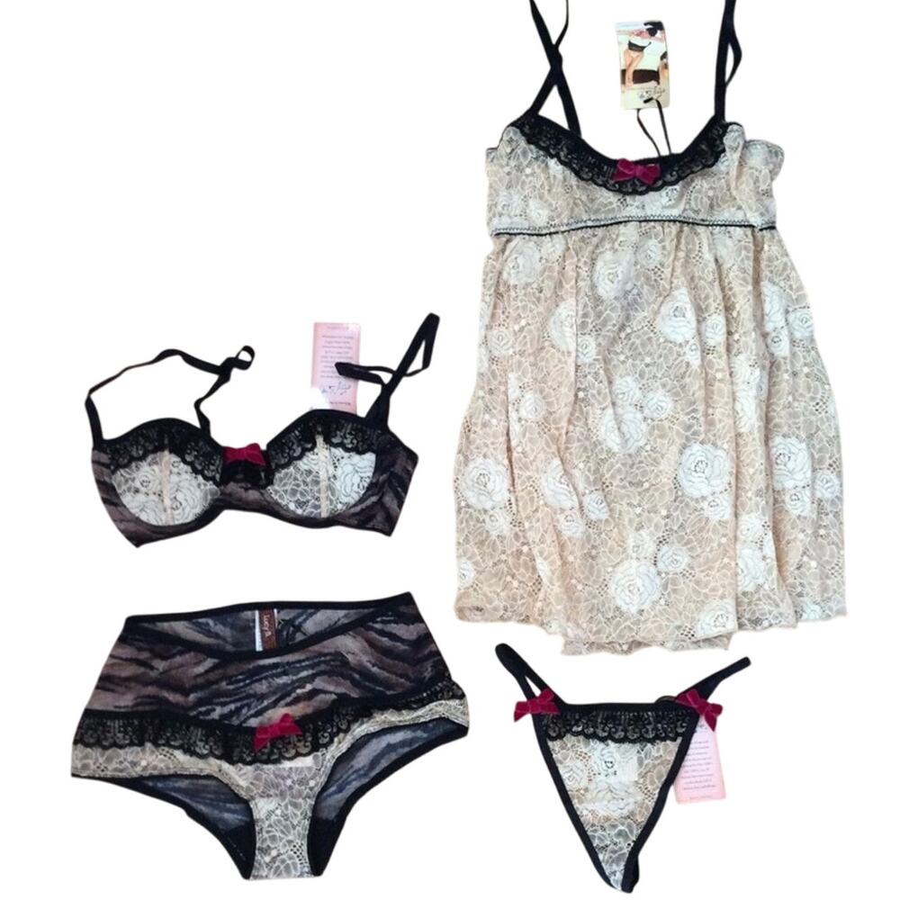 NWT Bra - Lucy B Tabby Black and Champagne Lace Bra with Animal Accent